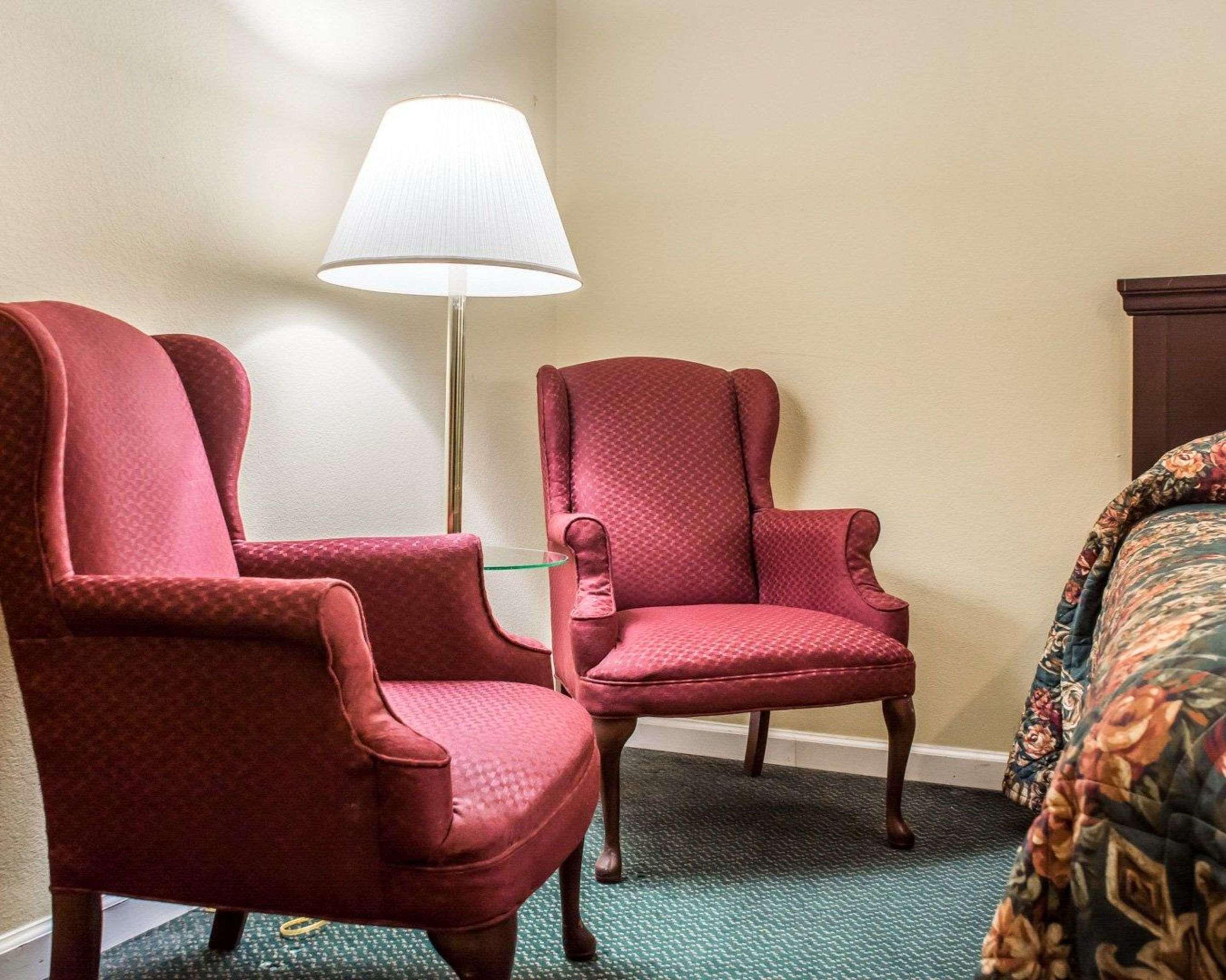 Econo Lodge & Suites Airport North Syracuse Kültér fotó