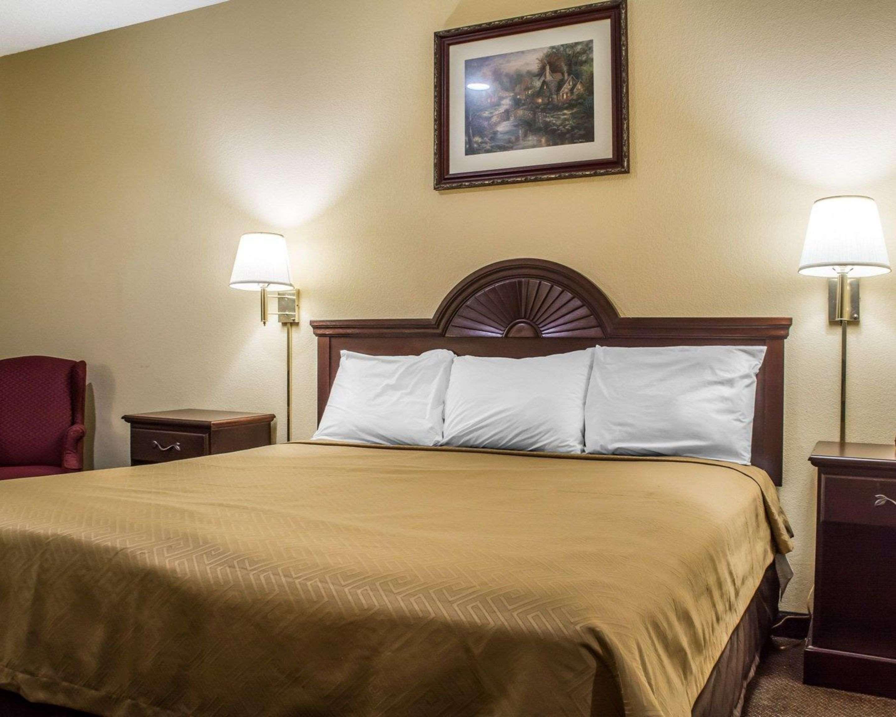 Econo Lodge & Suites Airport North Syracuse Kültér fotó