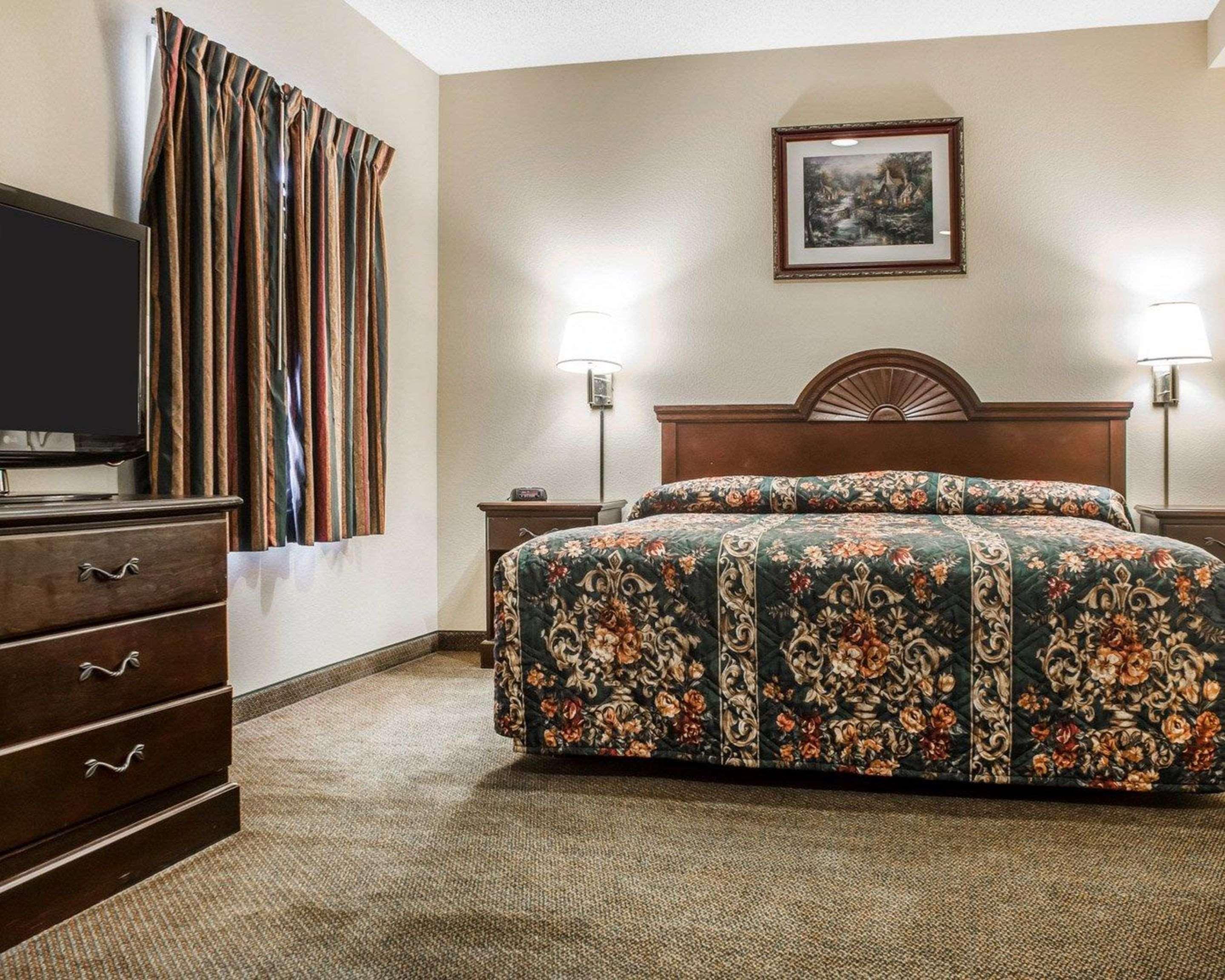 Econo Lodge & Suites Airport North Syracuse Kültér fotó